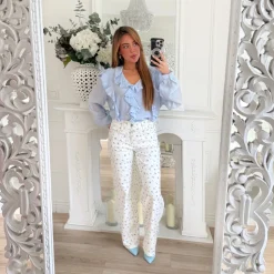 BLOUSE BLEU CIEL VOLANTS