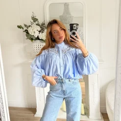 BLOUSE BLEUE RAYURES EFFET BOULE
