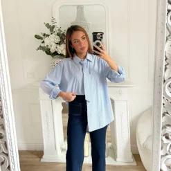 CHEMISE BLEUE RAYURES AVEC CRAVATE ADÉLE