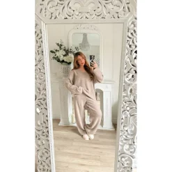 ENSEMBLE EN MAILLE PULL COL V ET PANTALON TAUPE FÉLICIE