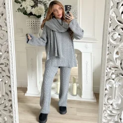 ENSEMBLE PANTALON PULL ET ÉCHARPE TORSADÉ GRIS EMMA