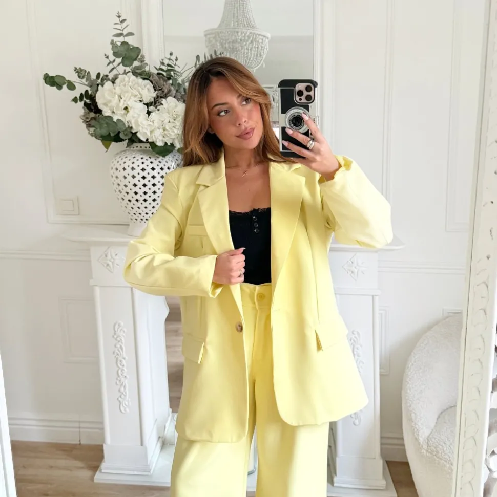 ENSEMBLE SMOKING JAUNE