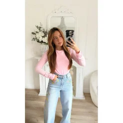 JEAN DÉTAILS FLEURS COUPE BARREL JESS