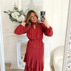 LONGUE ROBE EN VOILE VOLANTS TERRACOTA