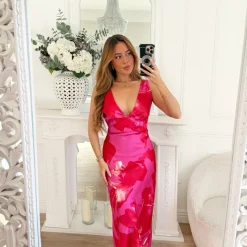 LONGUE ROBE FUSHIA MOTIFS ROUGES