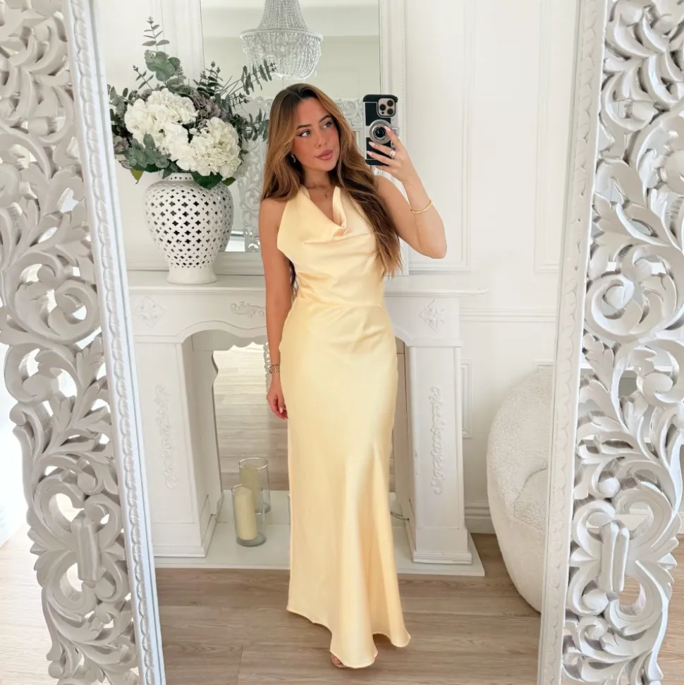 LONGUE ROBE JAUNE BEURRE DOS NU