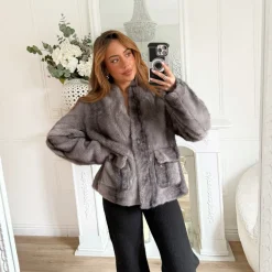 MANTEAU FOURRURE GRISE ROMANE