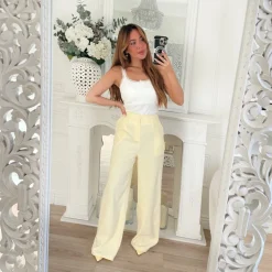 PANTALON TAILLEUR JAUNE PASTEL
