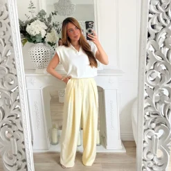 POLO SANS MANCHE EPAULETTES BLANC