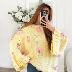 PULL GROSSE MAILLE FLEURS BRODÉES