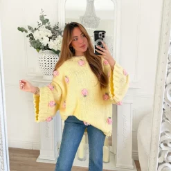 PULL GROSSE MAILLE FLEURS BRODÉES