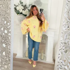 PULL GROSSE MAILLE FLEURS BRODÉES