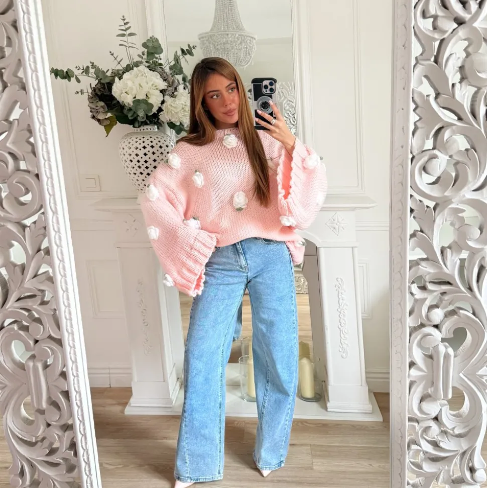 PULL GROSSE MAILLE ROSE FLEURS EN RELIEFS