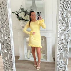 ROBE EN MAILLE JAUNE