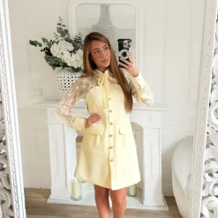 ROBE JAUNE PASTEL DENTELLE